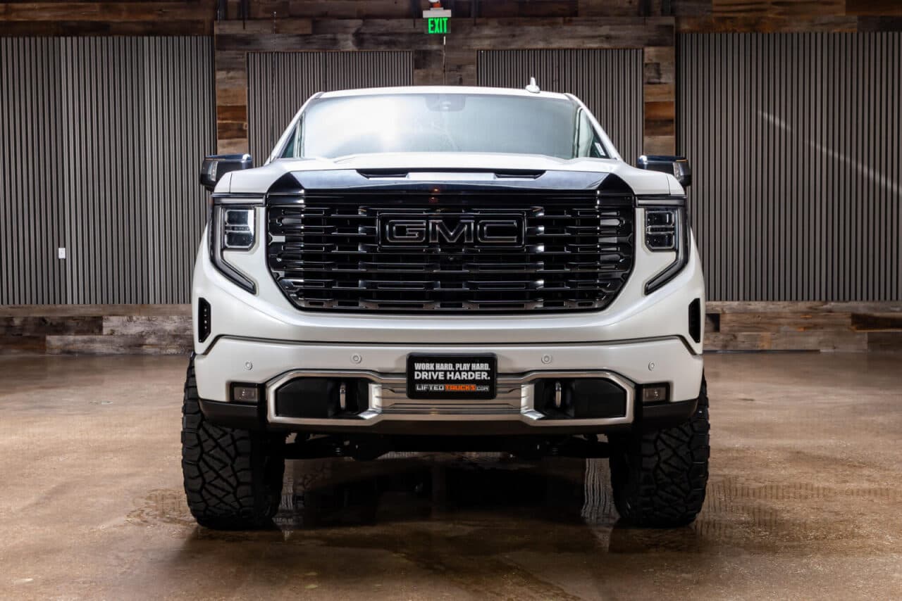 2024 GMC Sierra 1500 Denali Ultimate — photo 2 of 40