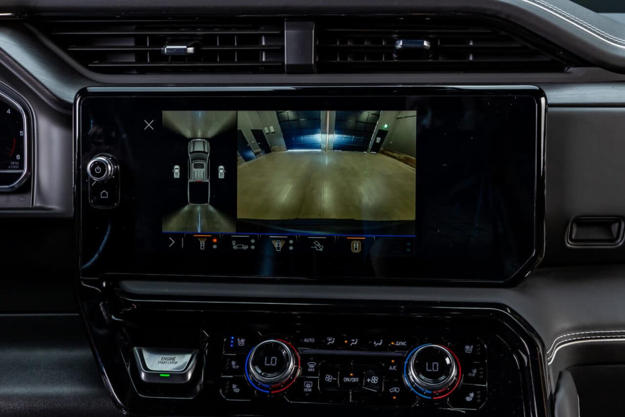 2025 GMC Sierra 1500 AT4X — photo 22 of 38