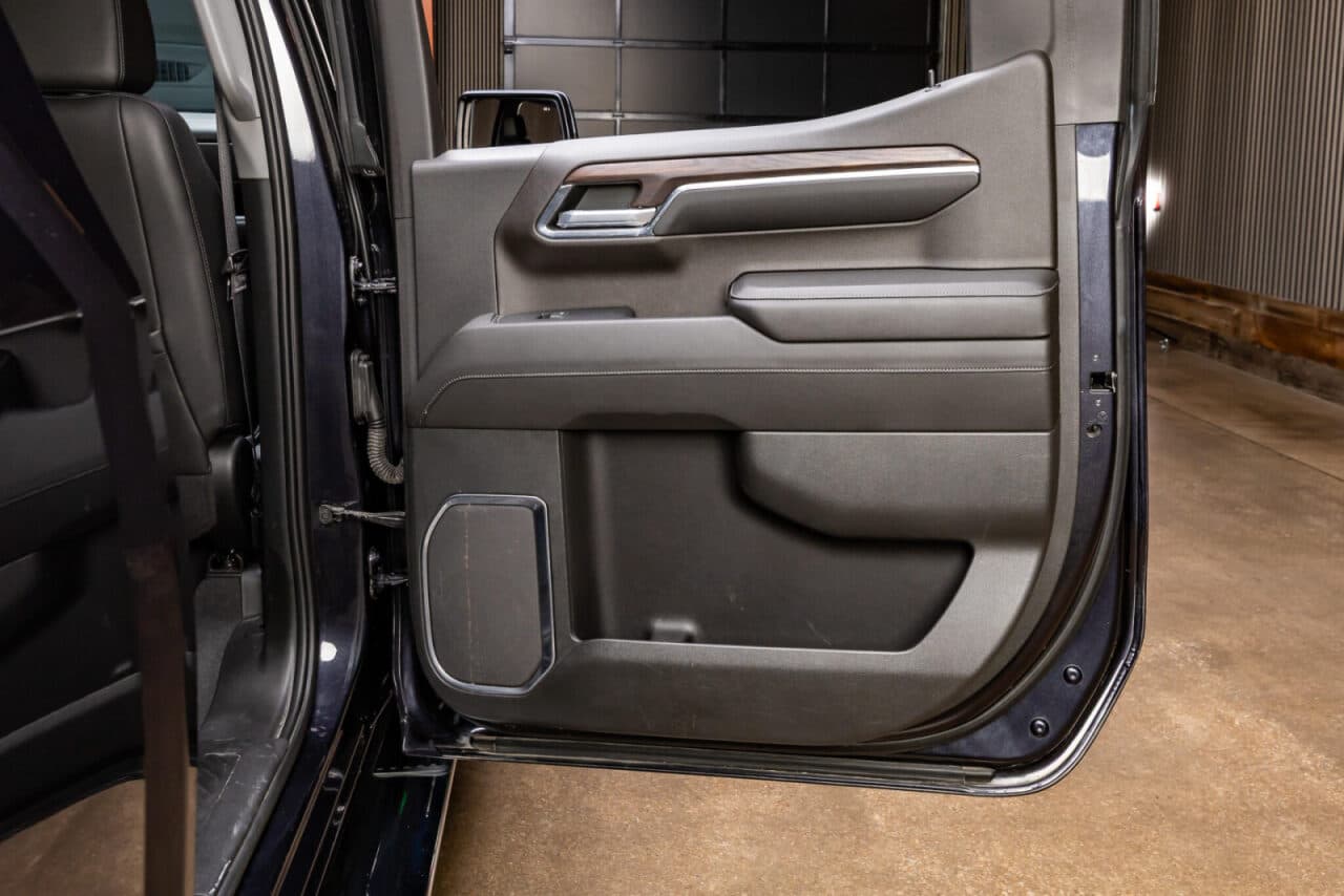 2022 GMC Sierra 1500 SLT — photo 31 of 33