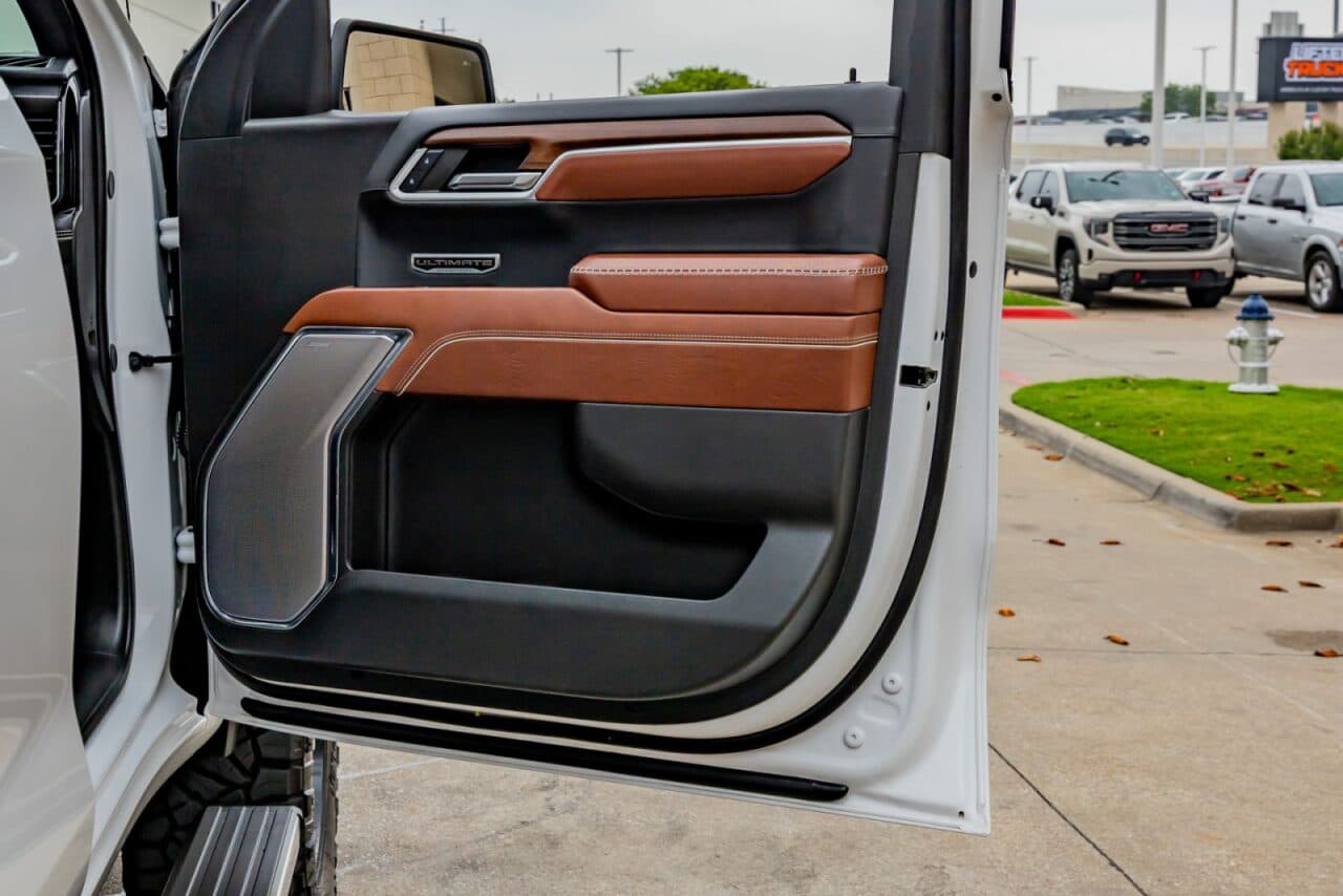 2024 GMC Sierra 1500 Denali Ultimate — photo 35 of 39