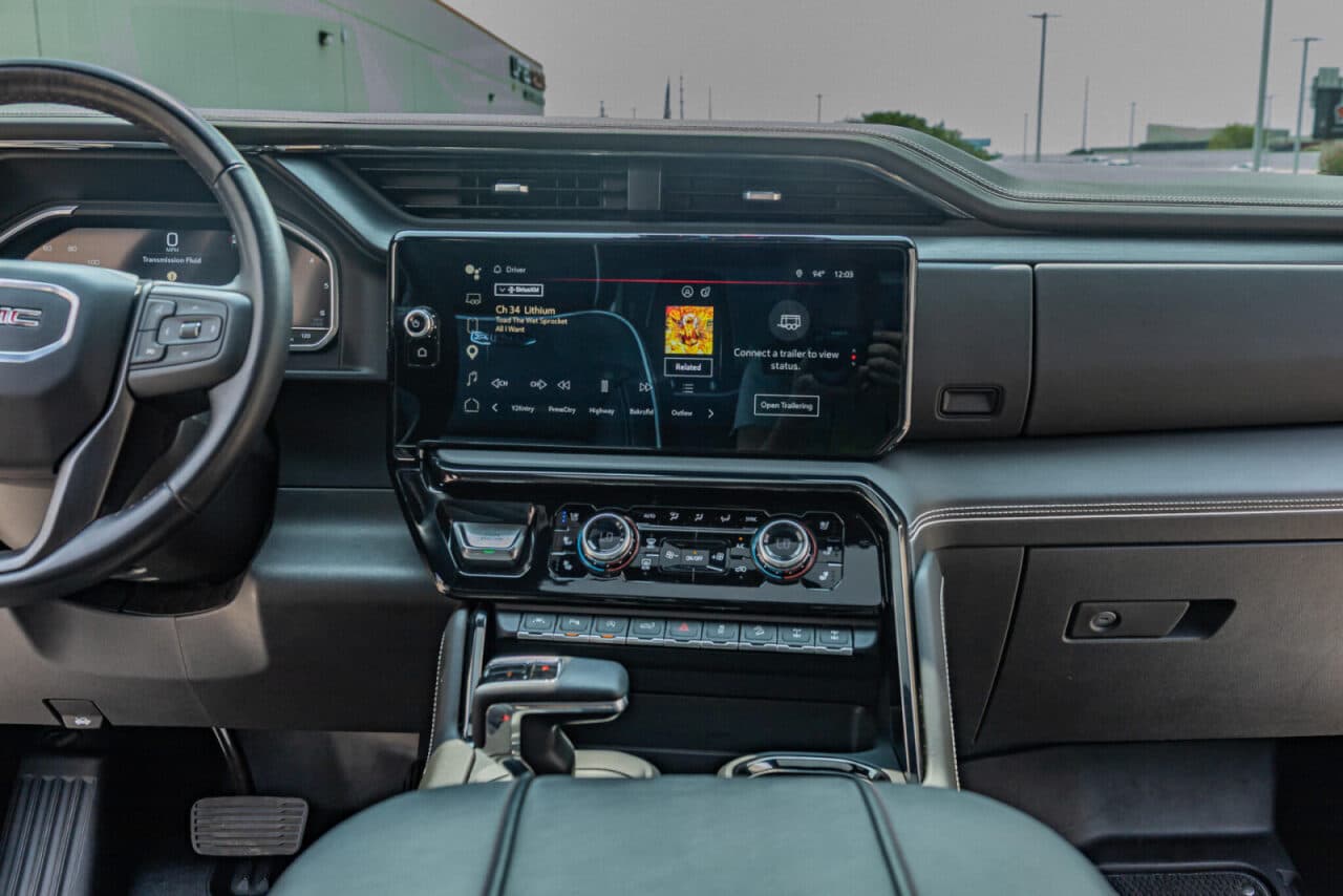 2023 GMC Sierra 1500 AT4X — photo 21 of 39