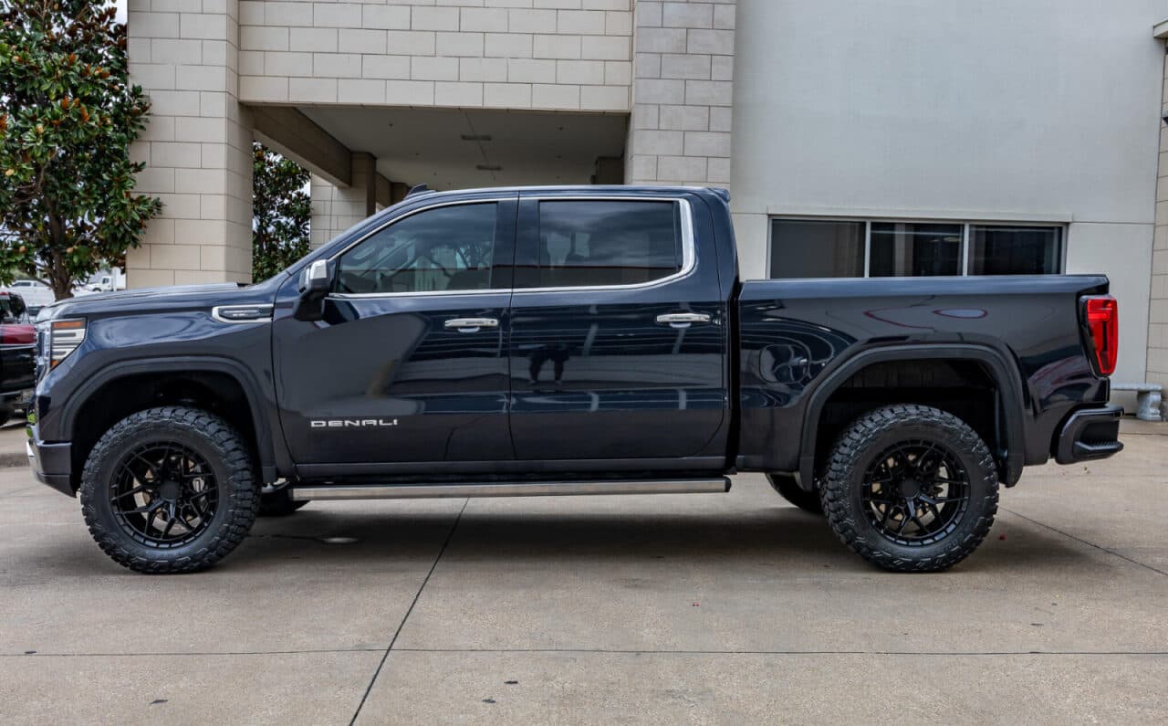 2024 GMC Sierra 1500 Denali — photo 4 of 40