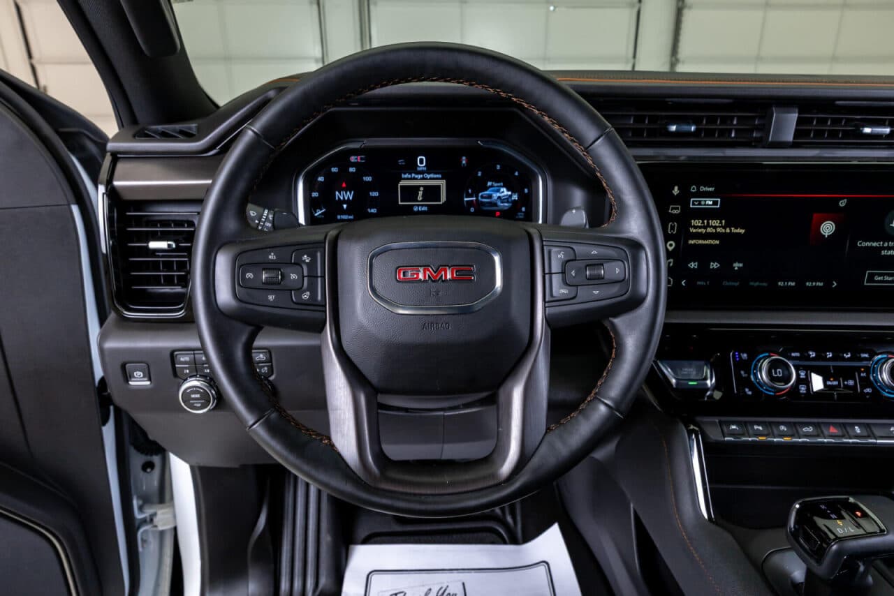 2026 GMC Sierra 1500 AT4 — photo 14 of 36