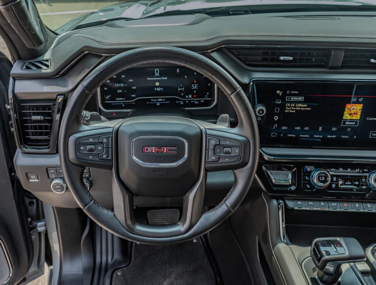 2023 GMC Sierra 1500 AT4X — photo 16 of 39