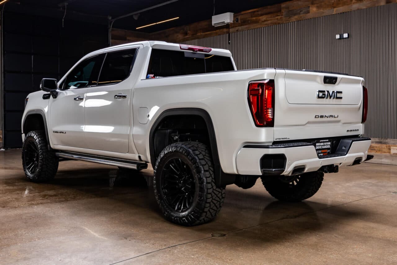 2024 GMC Sierra 1500 Denali Ultimate — photo 5 of 40