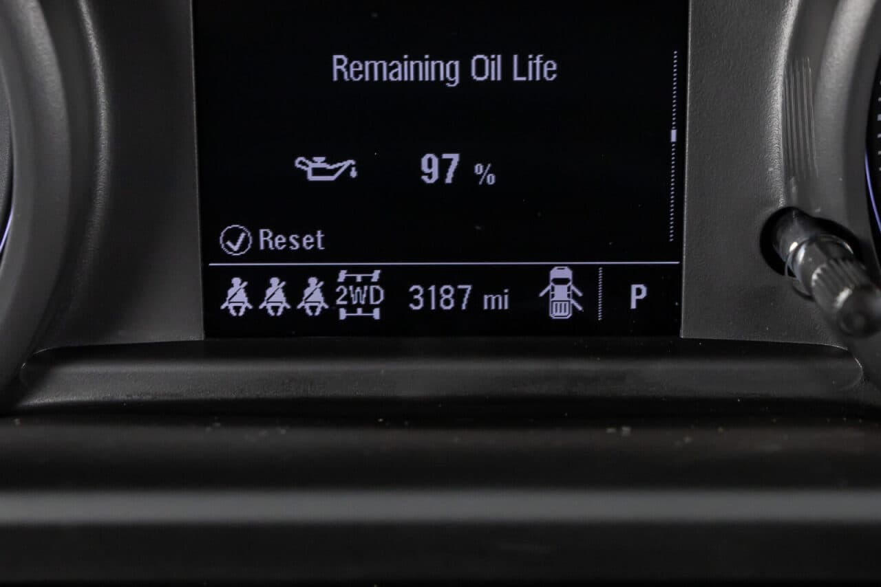 2025 GMC Sierra 1500 Pro — photo 18 of 38