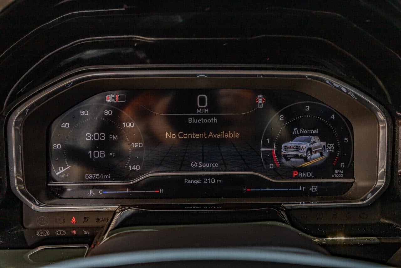2024 GMC Sierra 1500 Elevation — photo 17 of 38