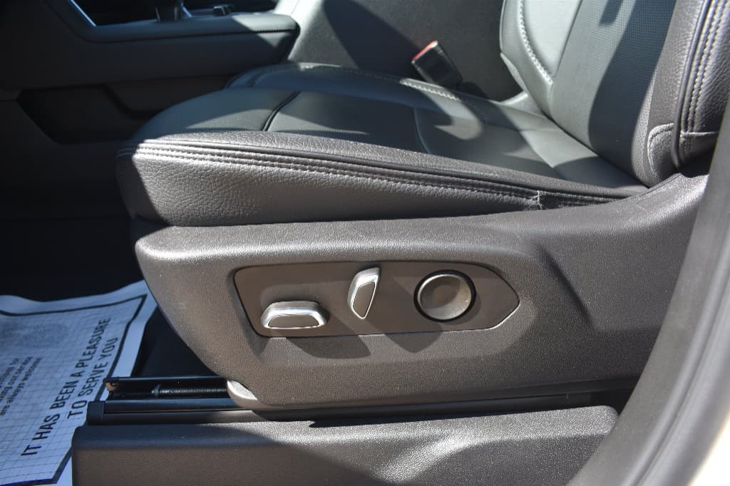2023 GMC Sierra 1500 Denali 4WD — photo 12 of 22