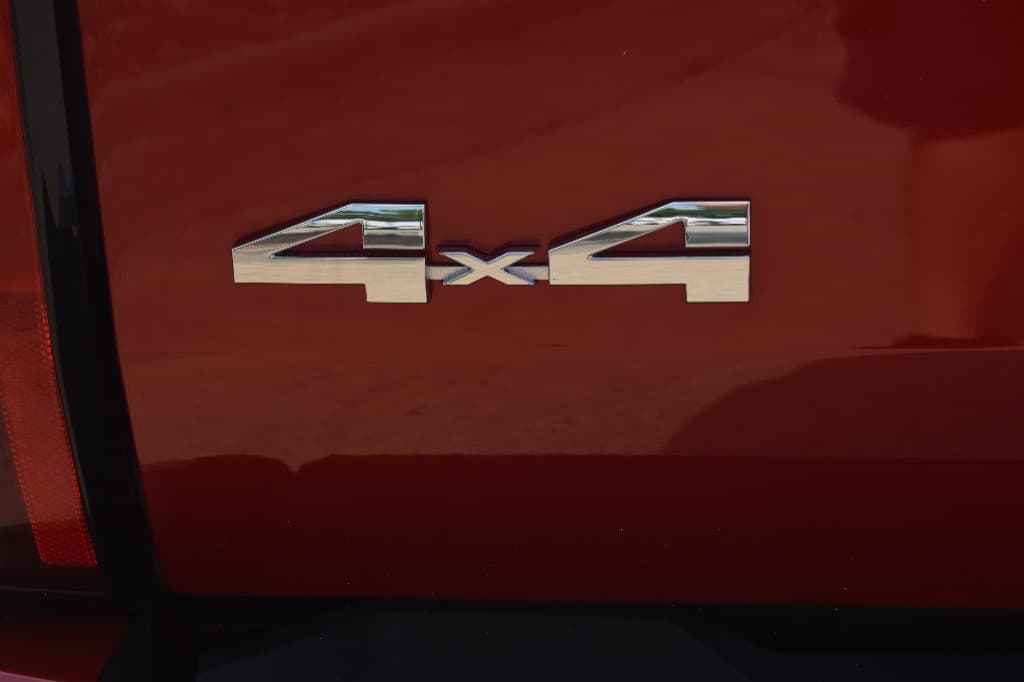 2025 Toyota Tundra Limited 4WD — photo 4 of 22