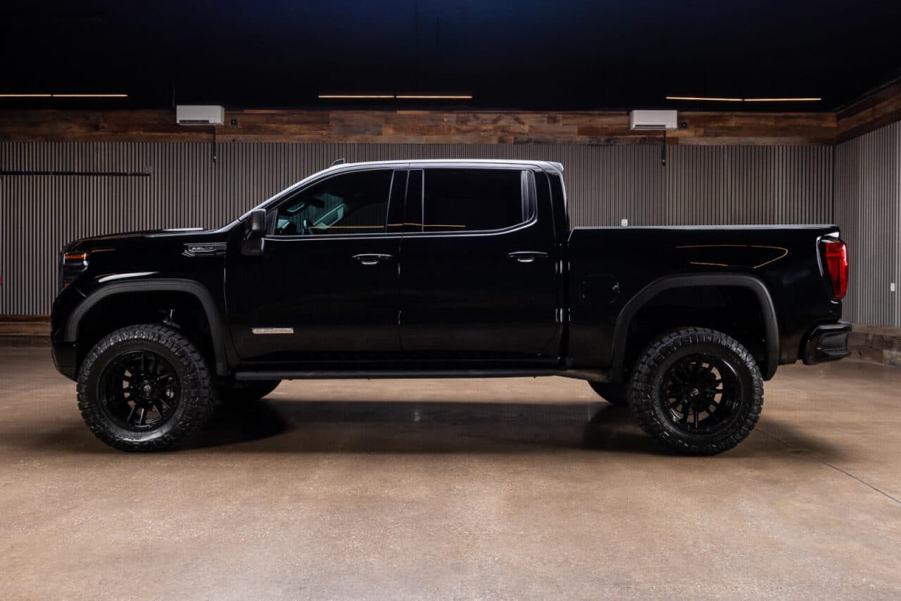 2024 GMC Sierra 1500 Elevation — photo 4 of 37