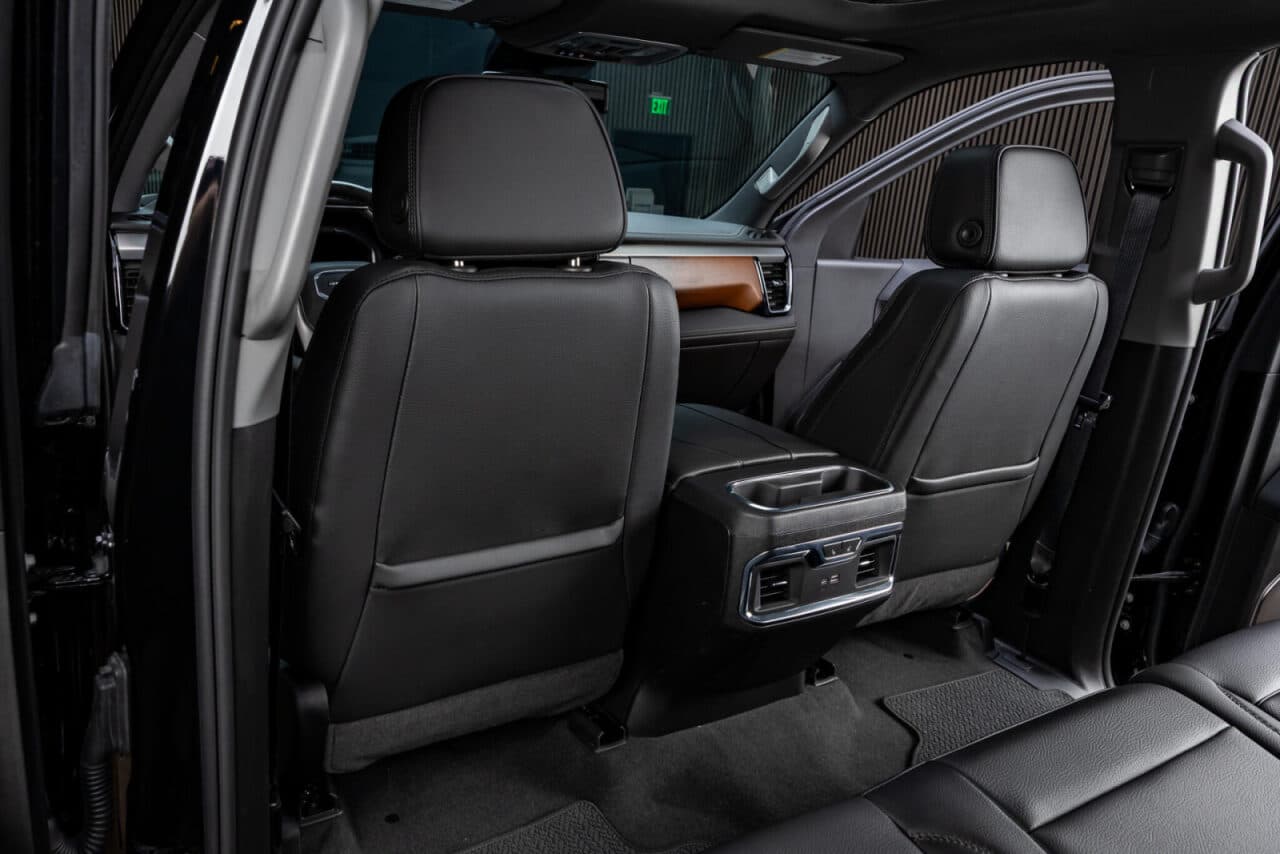 2026 GMC Sierra 1500 Denali — photo 31 of 38