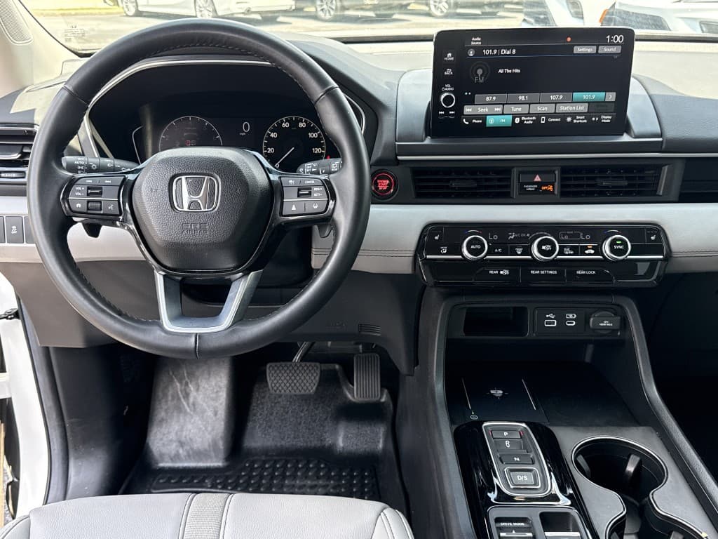 2024 Honda Pilot EX-L — photo 7 of 23
